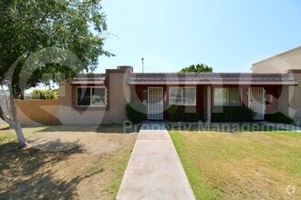 Building Photo - 2830 N Granite Reef Rd