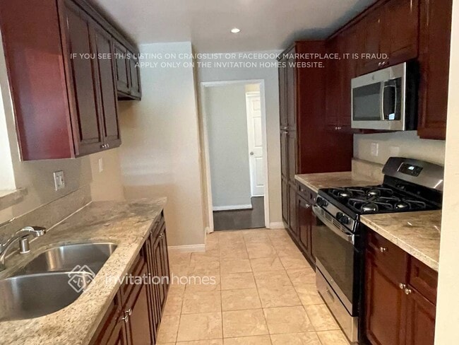 Foto del edificio - 21717 Bryant St