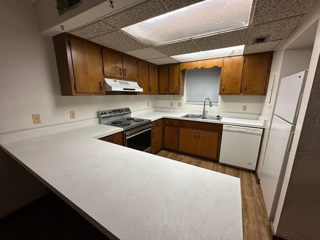 Building Photo - 308 Wood Grove Ct