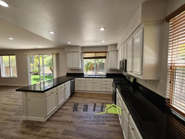 Foto del edificio - 359 Circulo Coronado