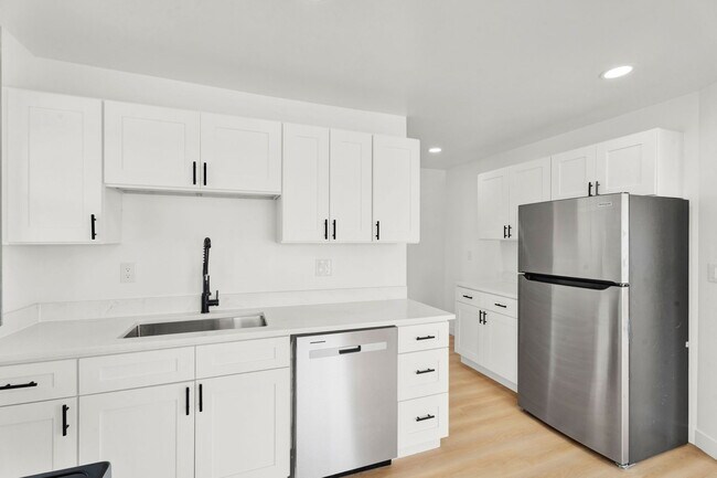 Foto del edificio - 1075 E West Maple Rd