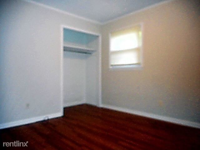 Building Photo - 3 br, 1 bath House - 2428 Thoroughbred Dr
