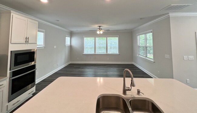 Foto del edificio - Like new 4BR house in Tryon, Wake Forest