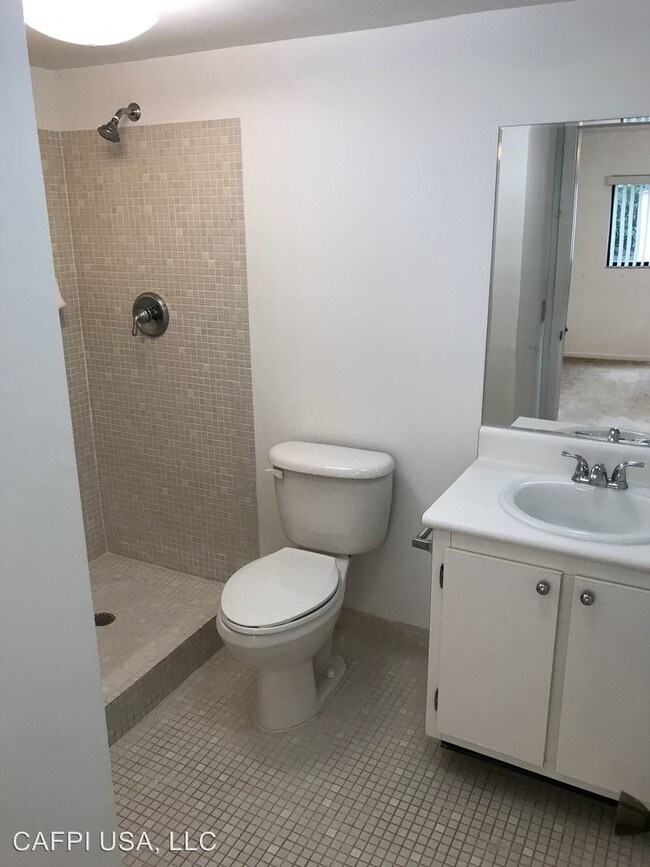 Building Photo - 9385 S Belfort Cir