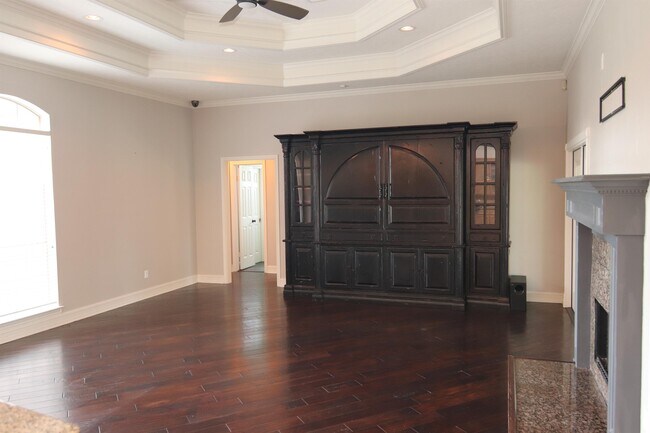 Foto del edificio - 7950 Riviera Ct
