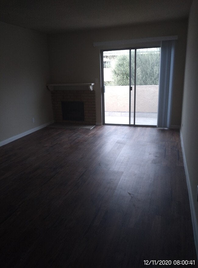 Building Photo - 4450 Overland Ave