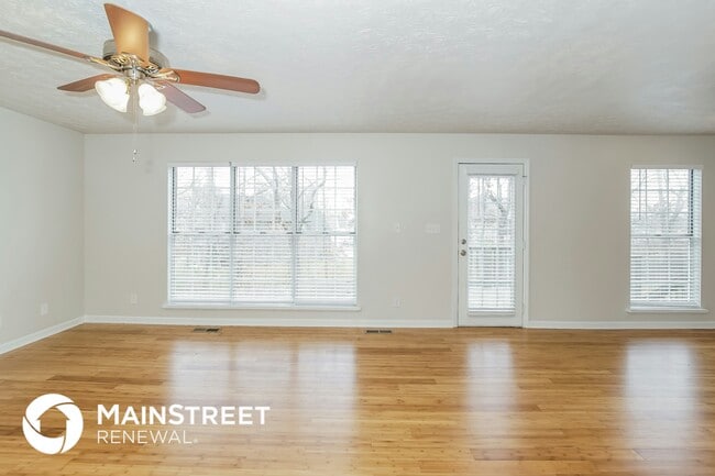 Building Photo - 1517 Randall Park Dr