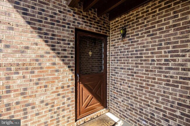 Foto del edificio - 23A W Bluebell Ln