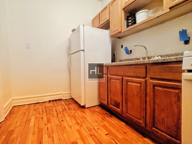 Building Photo - CROPSEY AVENUE