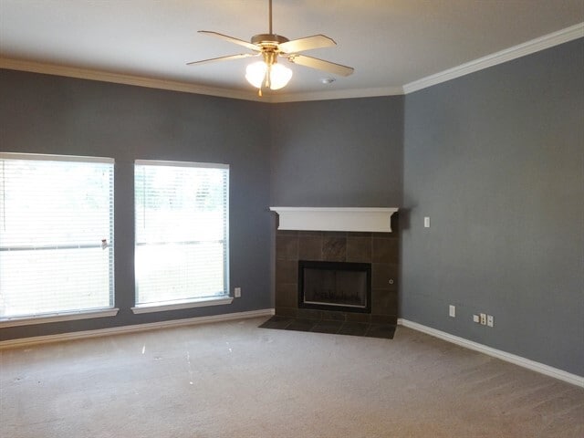 Foto del edificio - 500 Hidden Meadow Ct