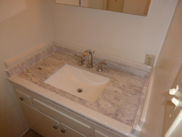 bath sink - 120 Loma Vista St