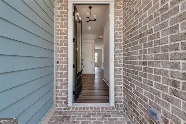 Foto del edificio - 425 Maplewood Dr