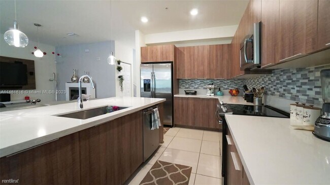 Foto del edificio - 3 br, 2.5 bath House - 4740 NW 84th Ct Uni...