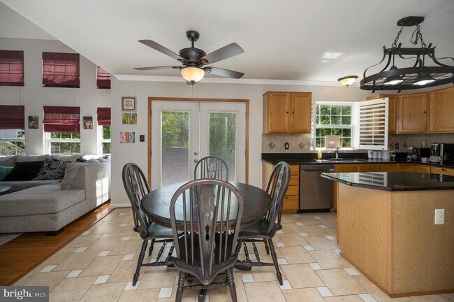 Foto del edificio - 30 Aurelie Dr