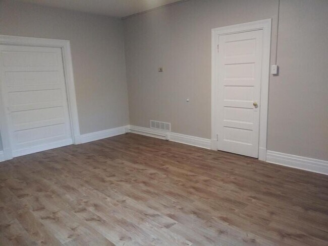 Foto del edificio - 1634 Lowrie St