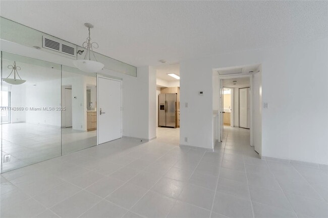 Photo - 19101 NE 36th Pl Apartment