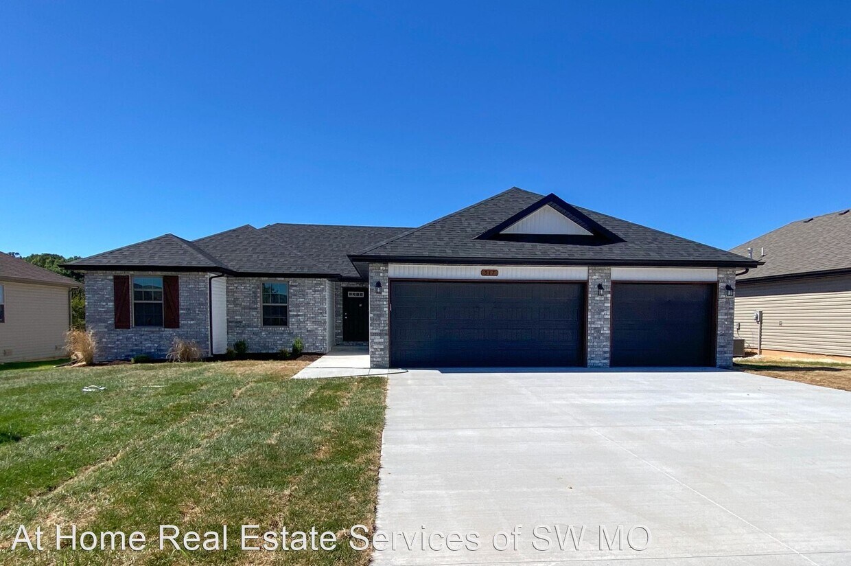 517 S Evergreen Ave, Rogersville, MO 65742 House Rental in