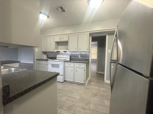 Building Photo - 2029 Marge Ln