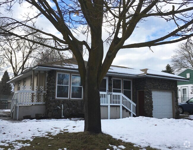 Mount Pleasant Apartments under 2,000 Spokane, WA 3 Rentals