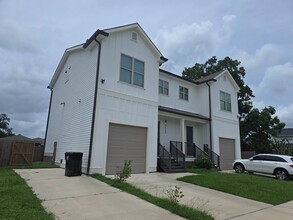 Building Photo - 3540 Evangeline Ave