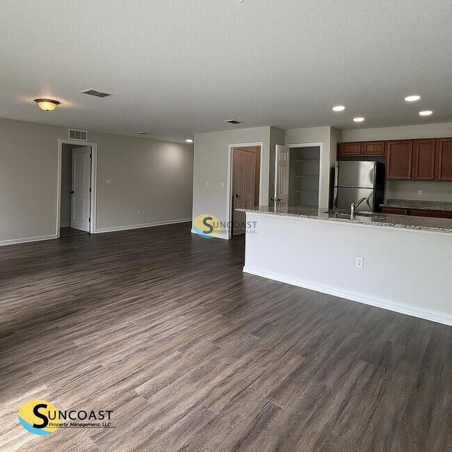 Foto del edificio - 8012 Hastings St