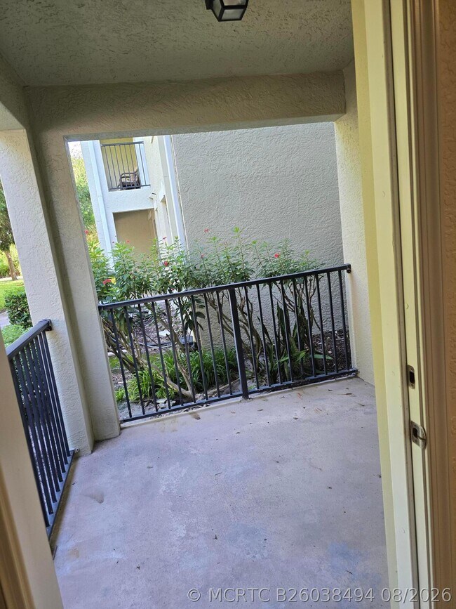 Foto del edificio - 146 SW Peacock Blvd