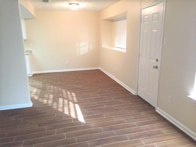 Building Photo - 8323 Quail Hills Dr