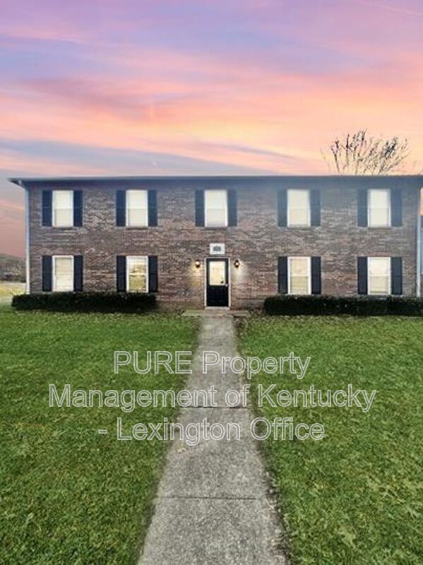 Foto principal - 3793 Camelot Dr
