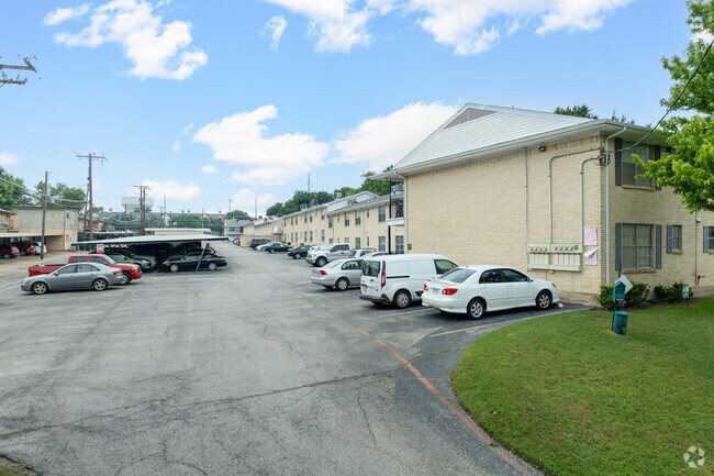 Building Photo - 5818 E University Blvd