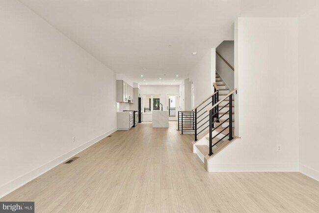 Foto del edificio - 2615 Olmsted Ct NW