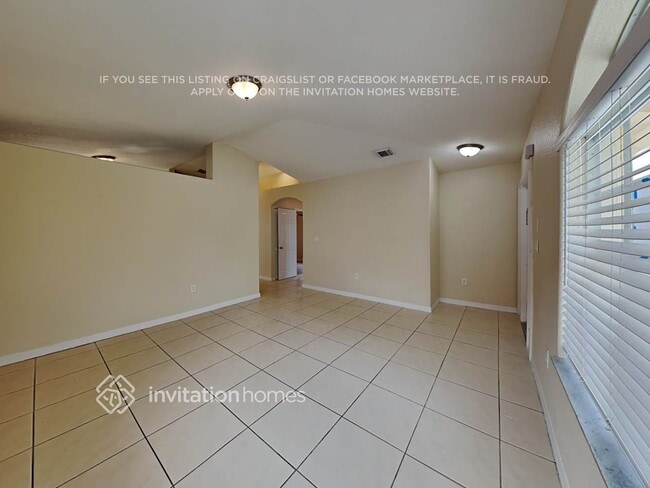 Building Photo - 10088 NW 126th Terrace
