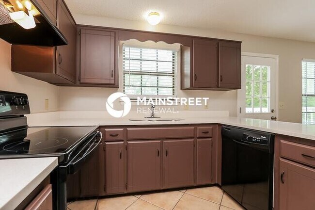 Foto del edificio - 4 Bedroom Pet-Friendly Home in GOODLETTSVILLE, TN with Main Street Renewal