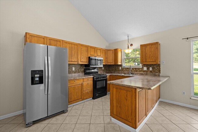 Foto del edificio - 2107 N Keebler Ave