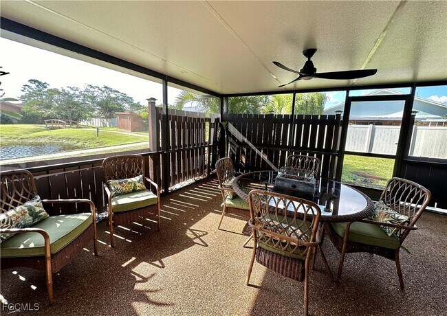 Foto del edificio - 15427 Crystal Lake Dr