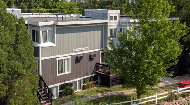 Foto del edificio - Boulder Buddha