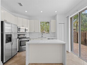 Building Photo - 5502 NW 112th Ct