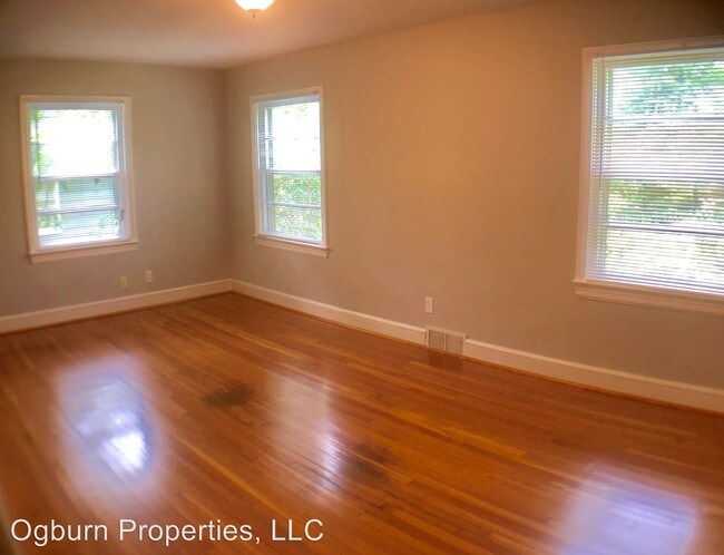 Building Photo - 3 br, 1 bath House - 2403 LYNDHURST AVENUE