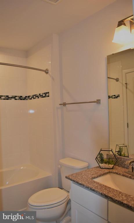 Foto del edificio - 4711 Crest View Dr