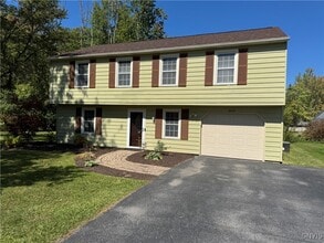 Building Photo - 3059 Hayfield Ln
