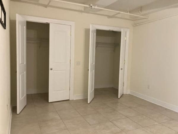 Foto del edificio - 300 Communipaw Ave