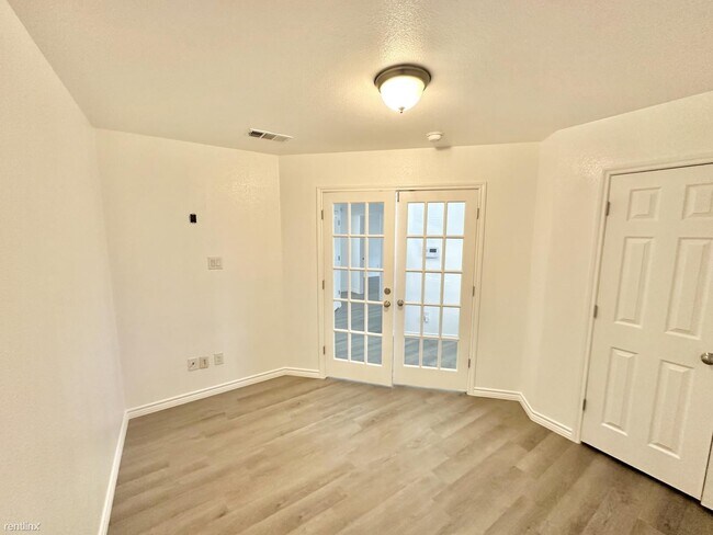 Building Photo - 3 br, 2 bath House - 5801 Turquoise