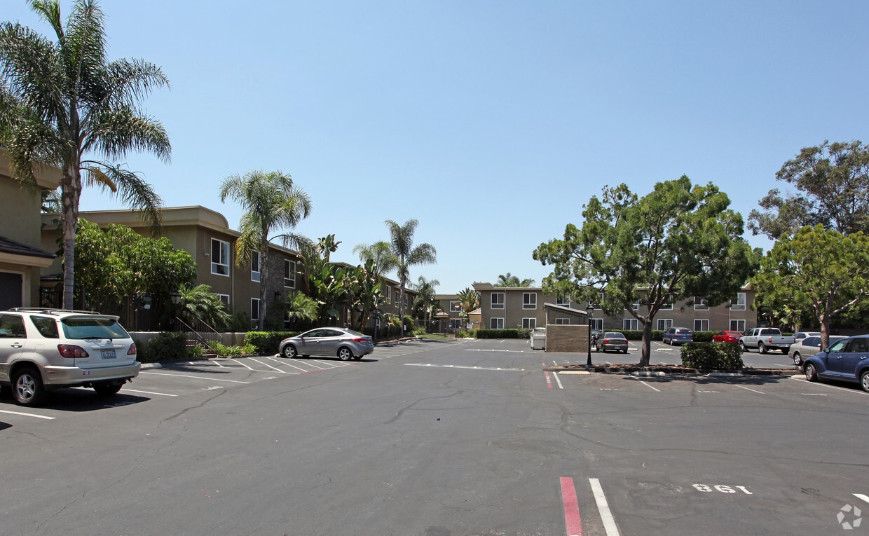 Stonemark at Avocado Apartments in El Cajon, CA