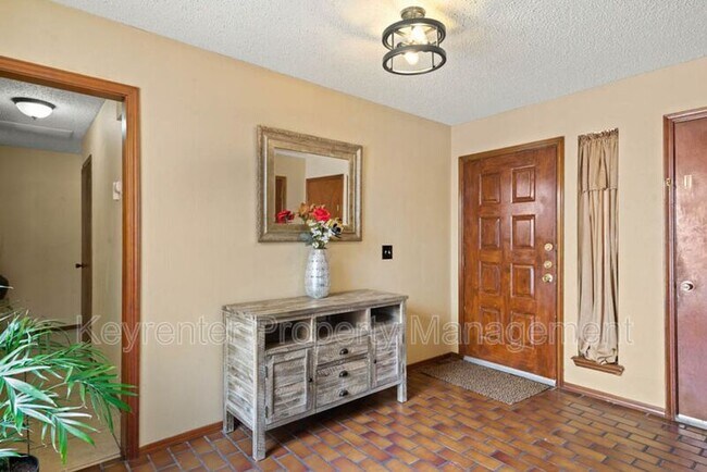 Foto del edificio - 8321 NW 112th St