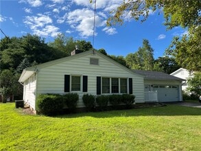 Building Photo - 198 Beartown Rd