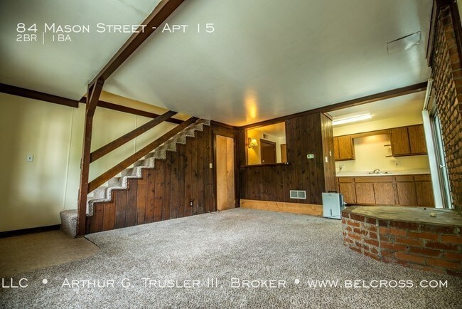 Building Photo - 84 Mason St