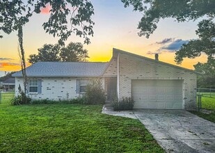 Building Photo - 7410 Orangeview Cir