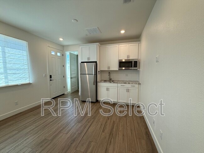Building Photo - 9672 Tangelo Cir