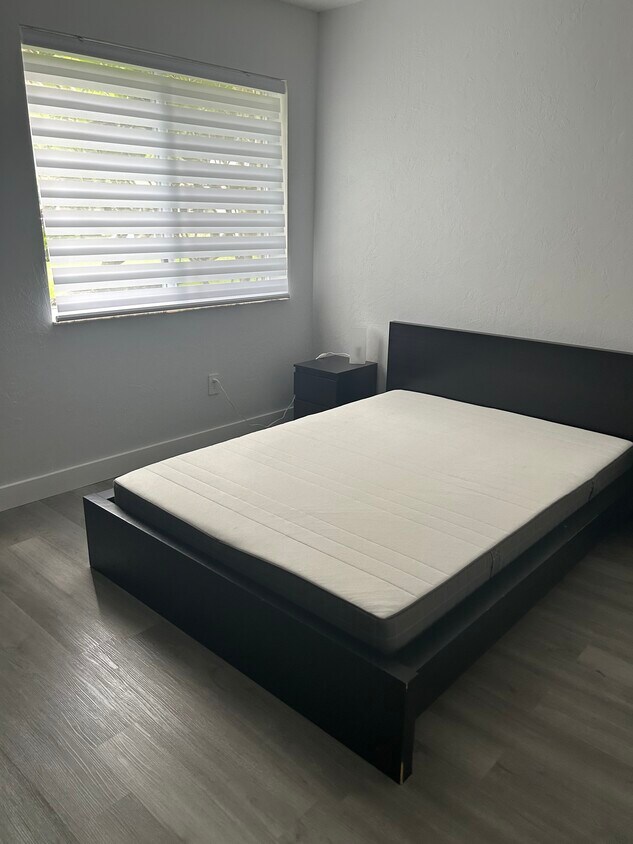 Foto principal - 972 NW 93rd Ave