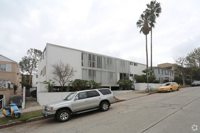 Foto del edificio - 10966 Roebling Ave