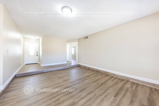 Building Photo - 6110 W Tierra Buena Ln